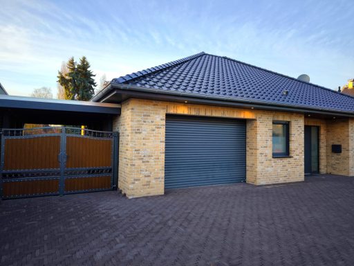 Einfahrt-Garage-Carport