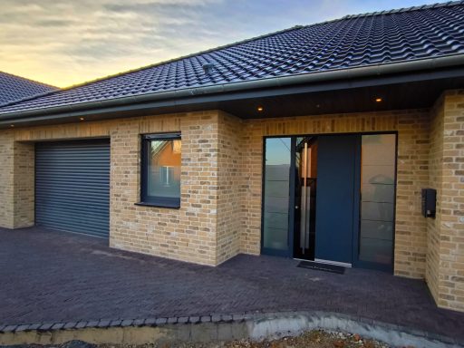 Eingang inkl. Überadachung